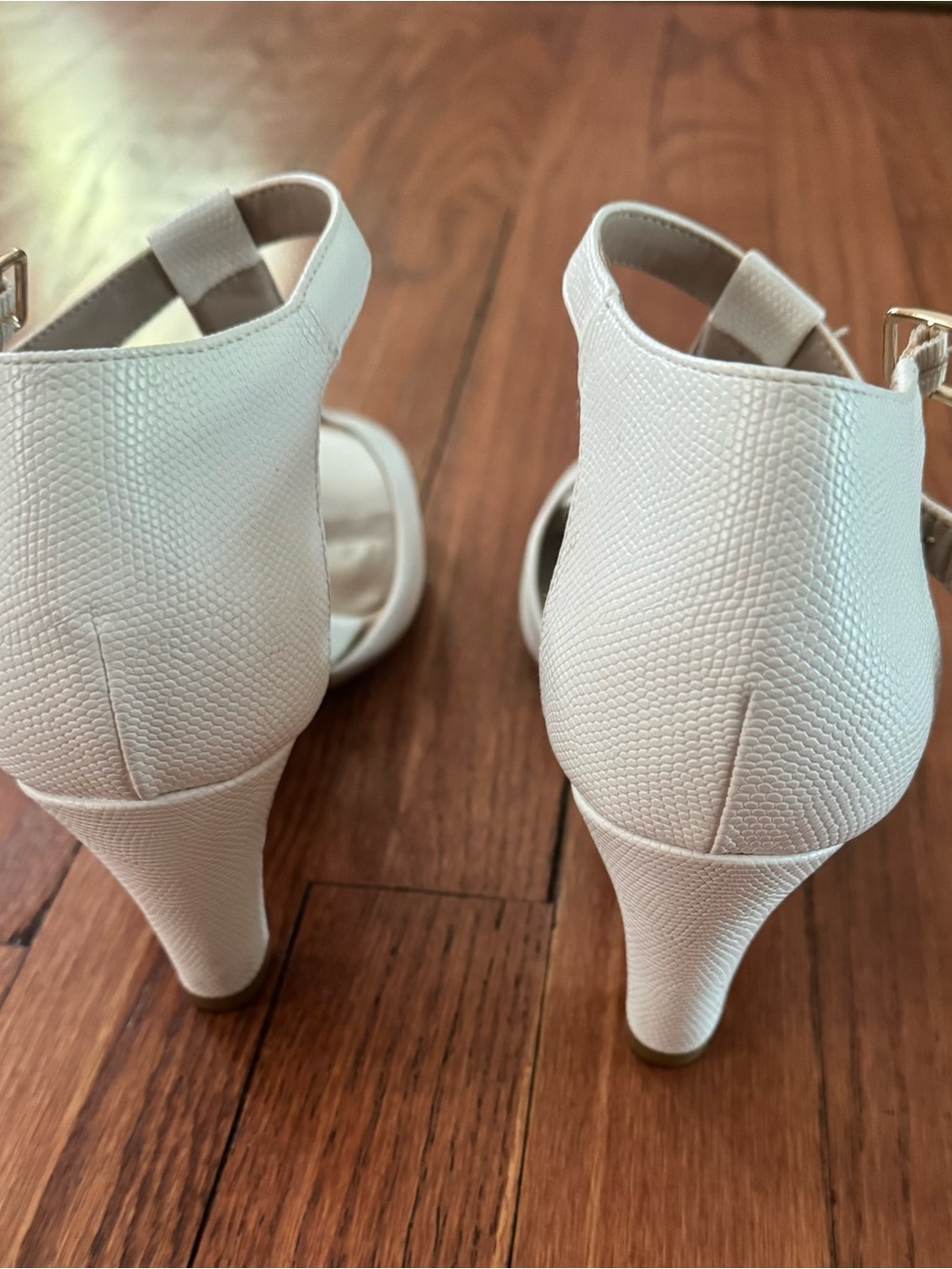 Gianni Bini White T-Strap Open-Toe Heels - Picture 4 of 5